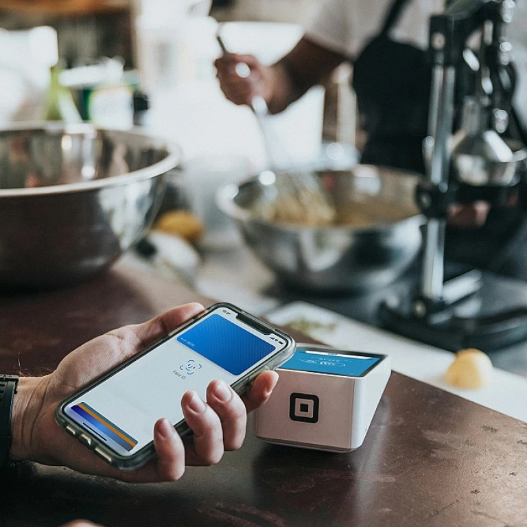 Comprendre le rachat de crédits et dettes pour optimiser votre prêt relais